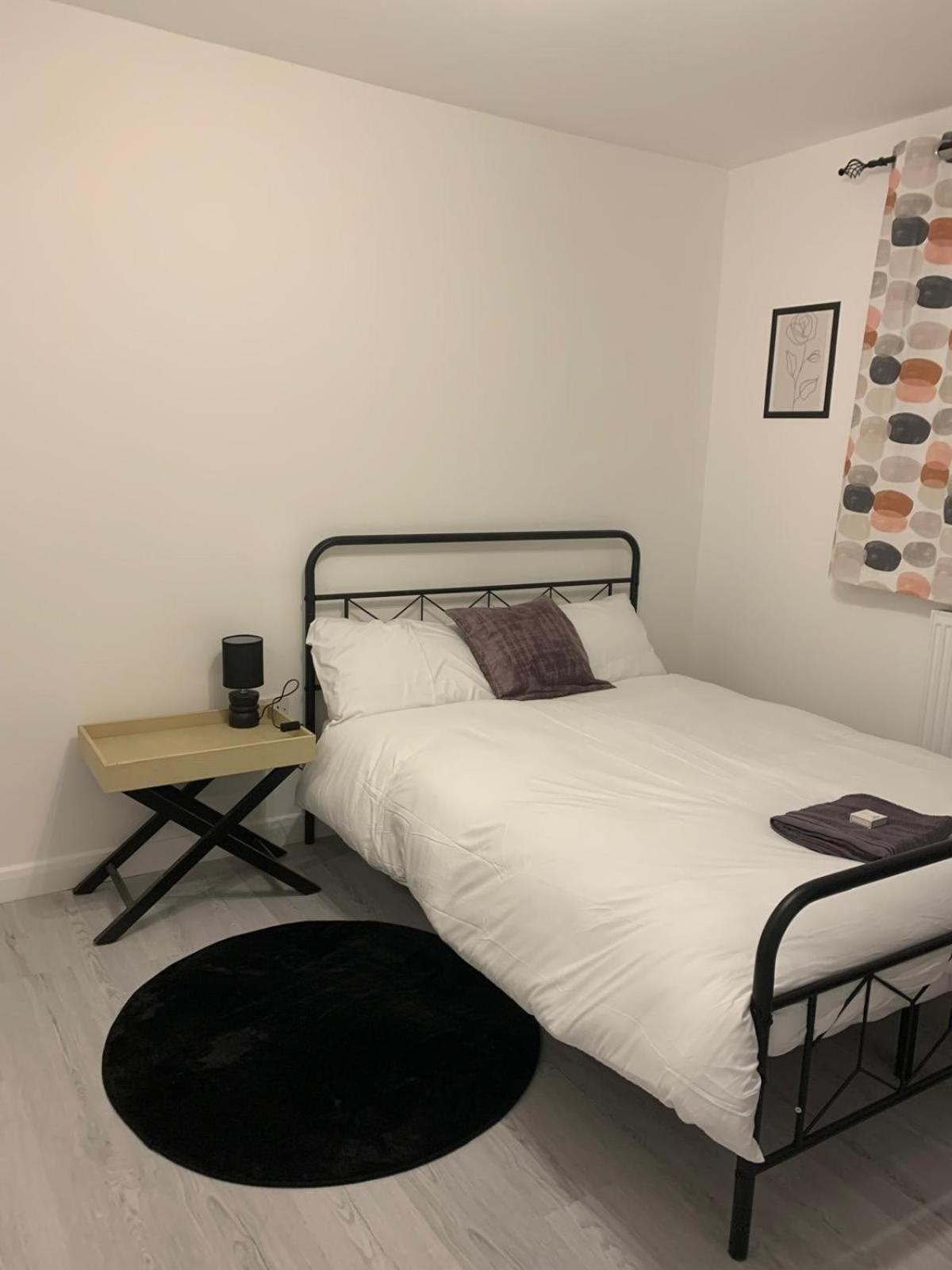 Apartment Spacious 3 Bedroom Maisonette In Greenford Northolt (Greater London)