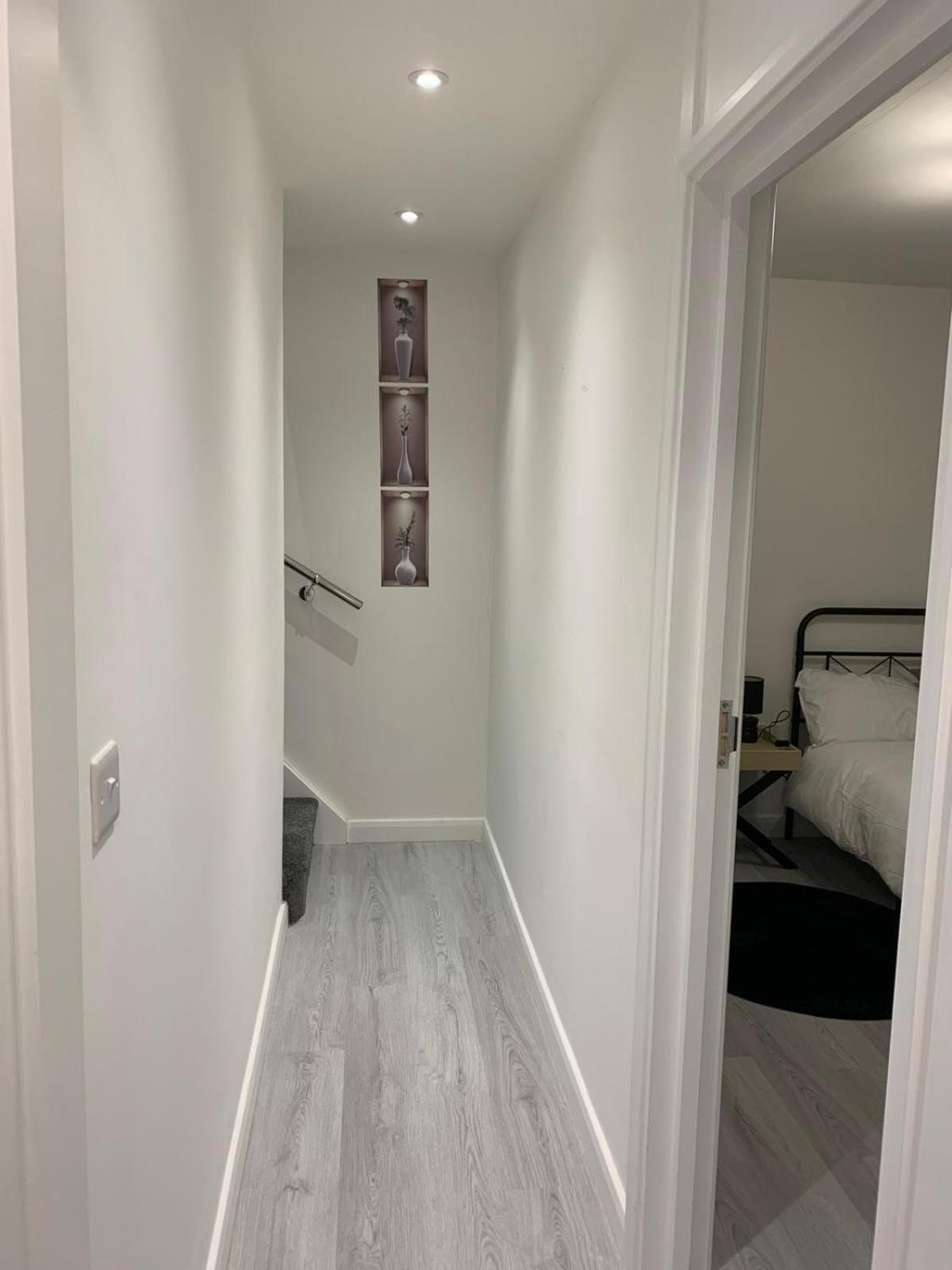 Spacious 3 Bedroom Maisonette In Greenford *